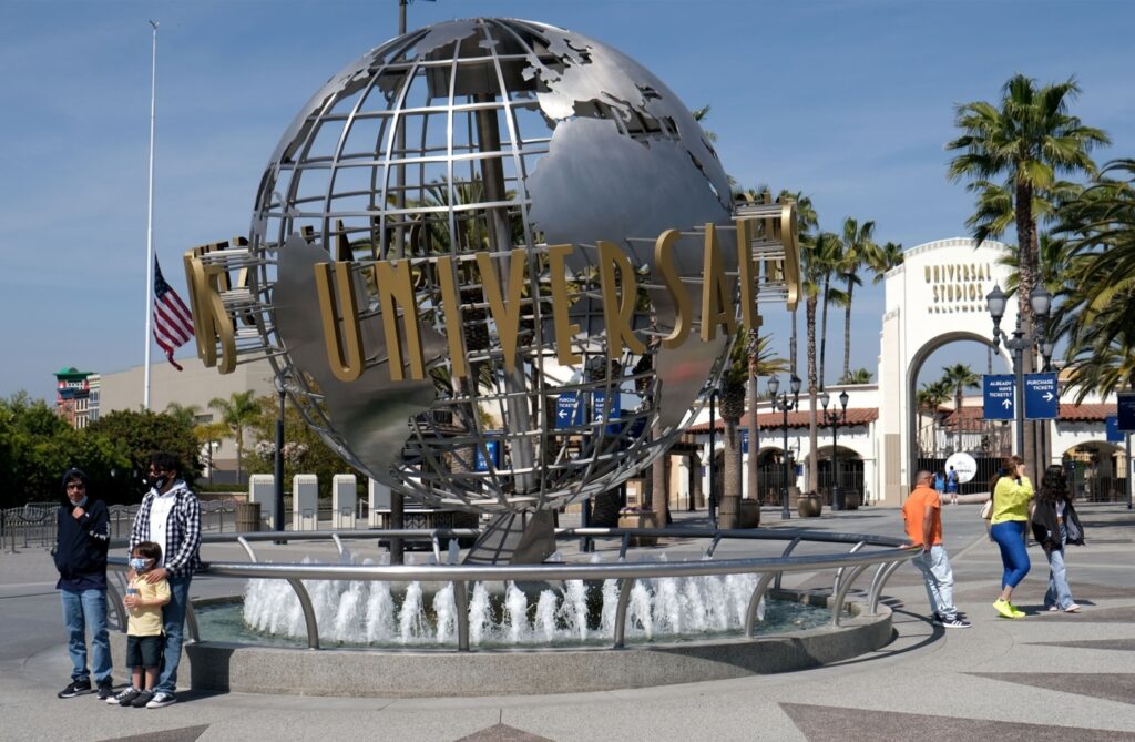 Universal Studios Hollywood announces 2023 opening for immersive Super ...